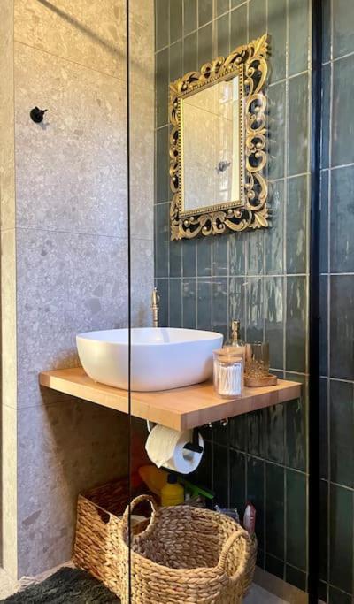 Almond Home Livadia  Luaran gambar